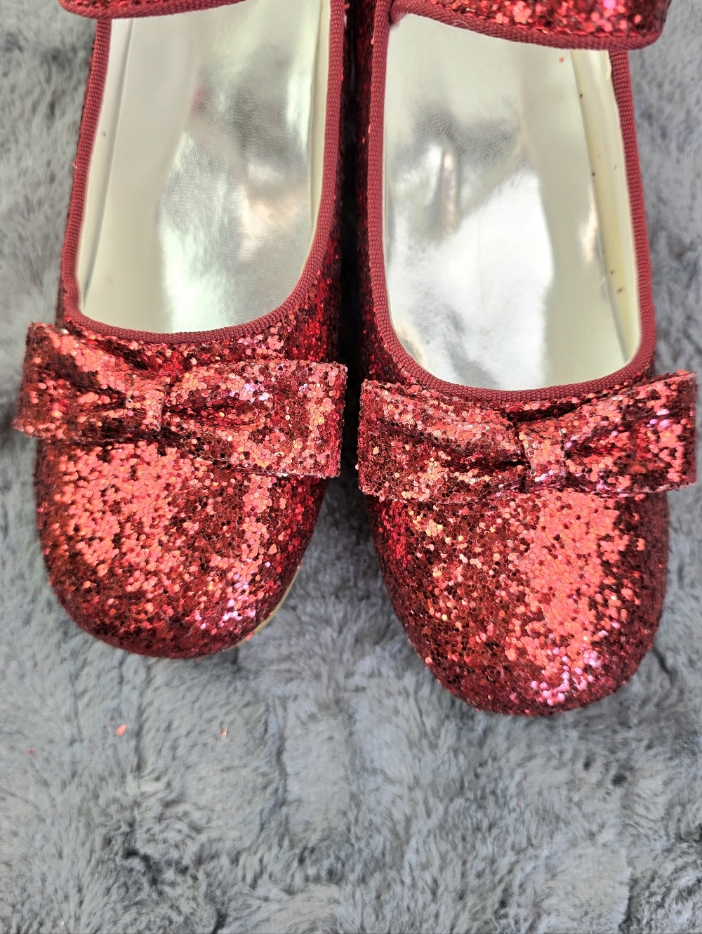 Dorothy's Red Ruby Slippers For Kids Size 3 - Picture 6 of 11